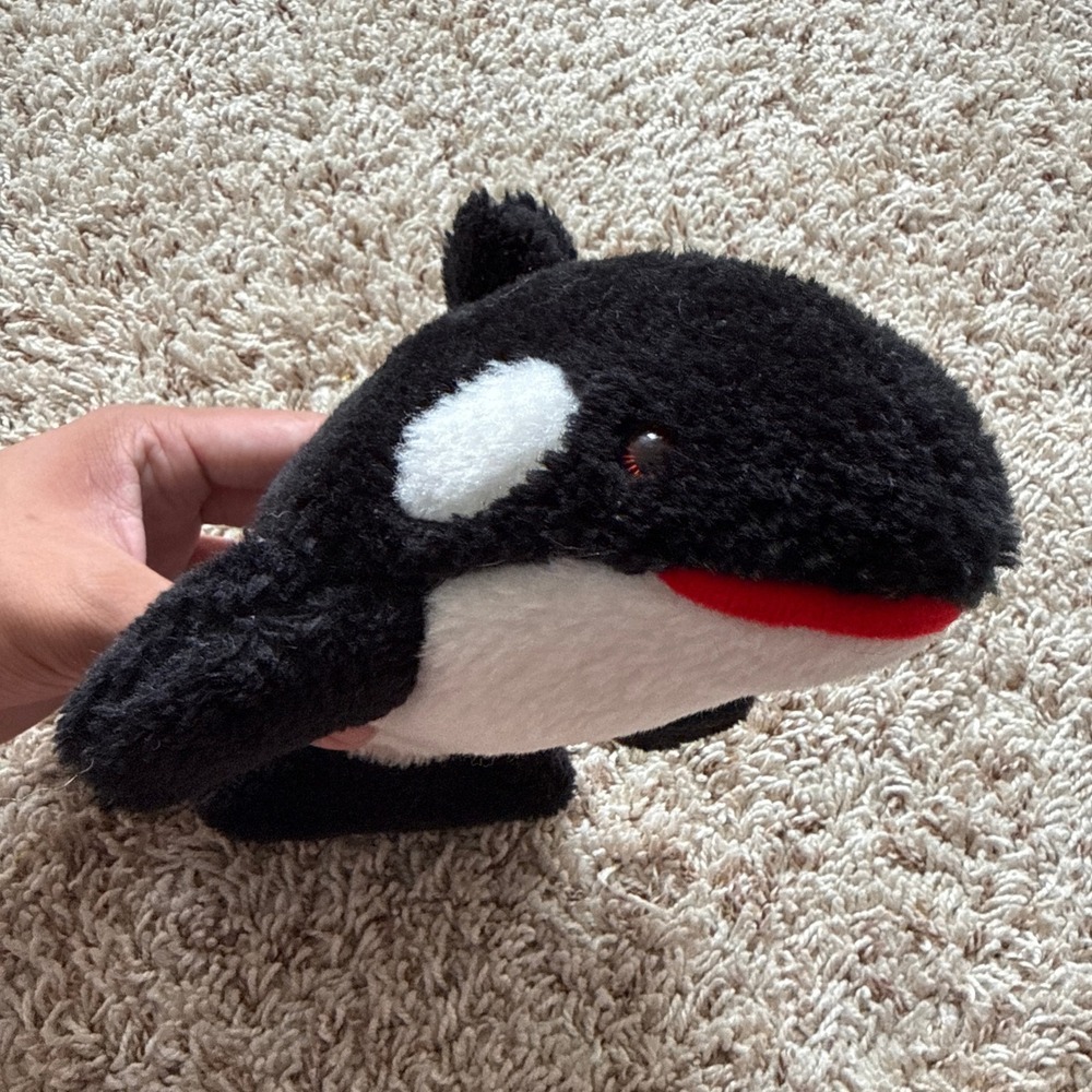 Vintage 1980s Sea World Orca Killer Whale Plush Stuffed Animal Toy 10 inch